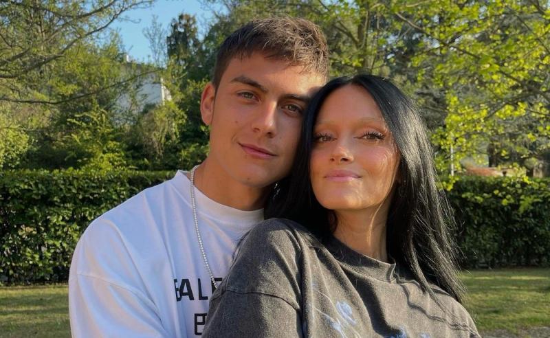 Oriana Sabatini sorpredió a Paulo Dybala con un tatuaje de su rostro. (Instagram)