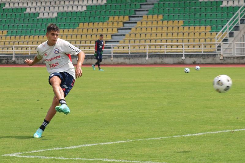 Vicente Conelli aseguró que en la Roja Sub 20 "no hay referentes" - Prensa selección chilena