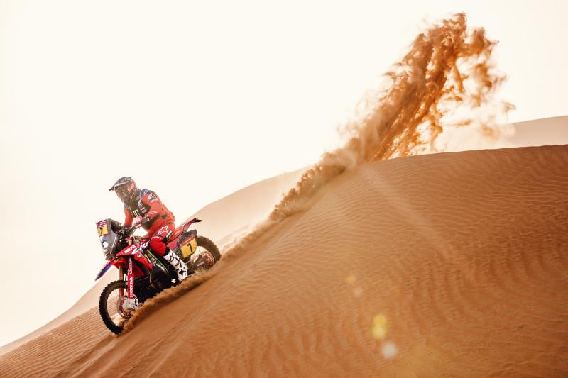 Pablo Quintanilla sigue dando pelea en el Rally Dakar - Prensa