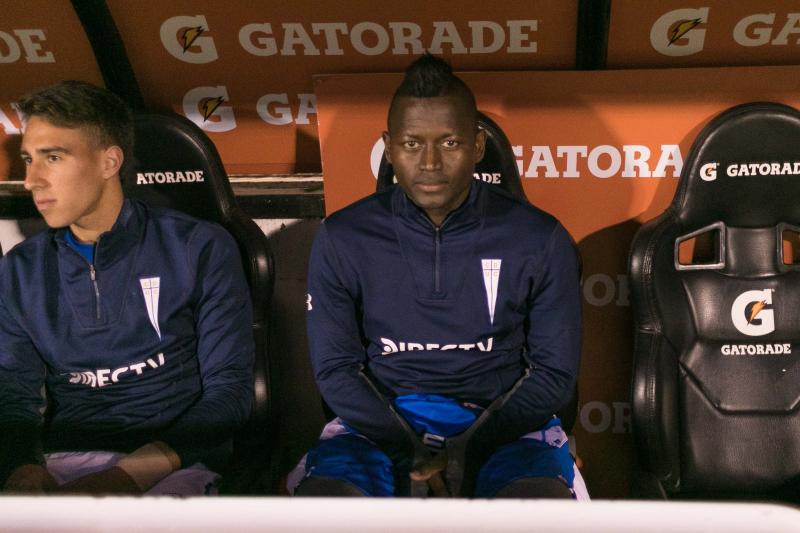 Duvier Riascos, ex jugador de la UC, fue despedido del club a la semana de haber sido presentado. (Agencia Uno)