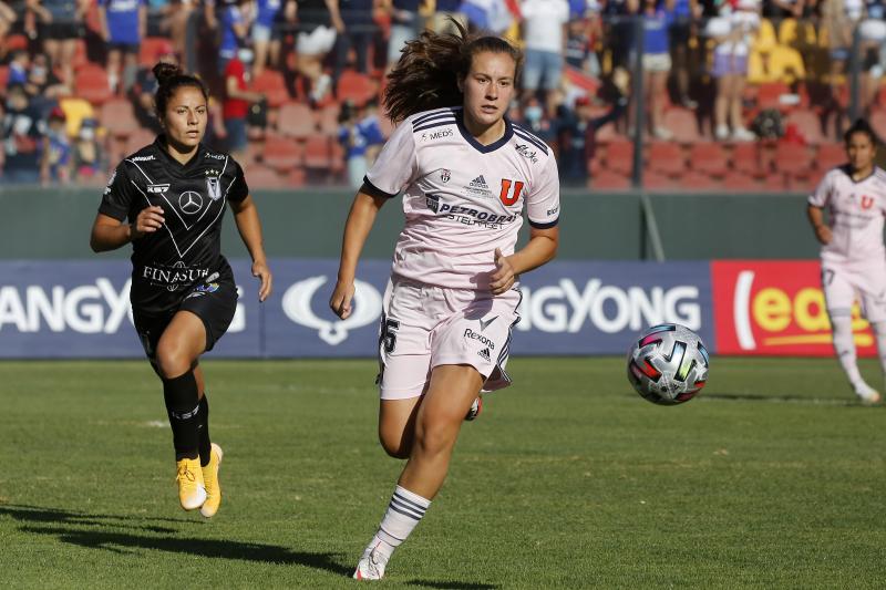 Sonya Keefe deja la U para vivir su primera experiencia en Europa.