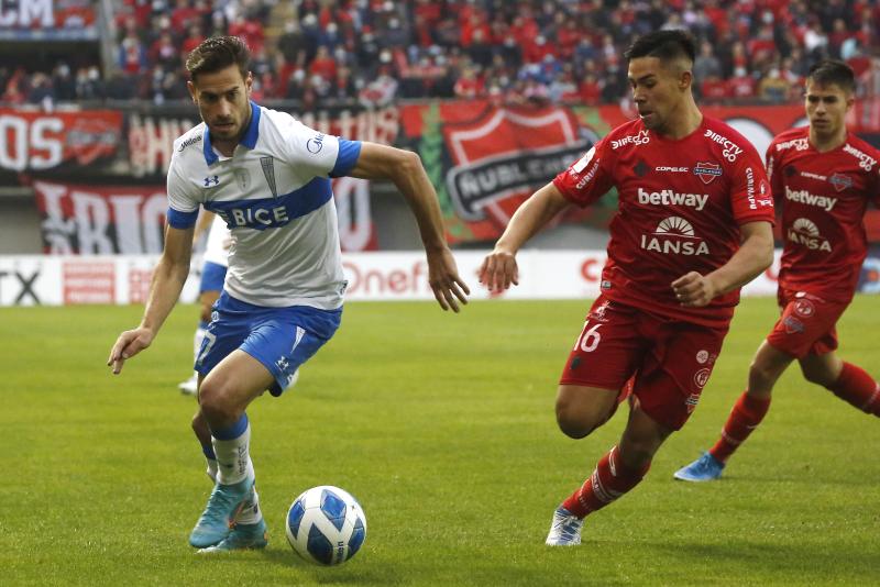 Lucas Melano jugó sólo ocho partidos en 2022 con la UC - Photosport