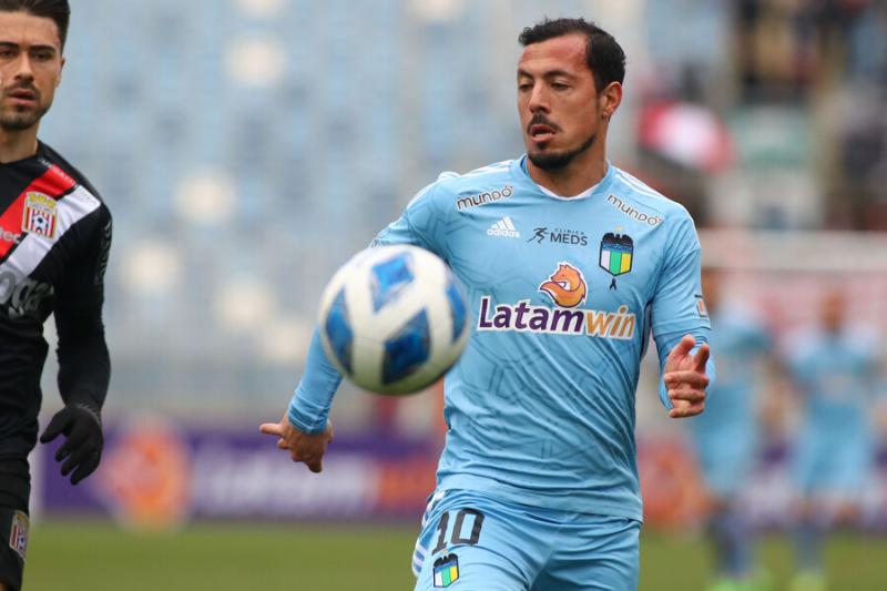 Sebastián Ubilla afina detalles para su arribo a Deportes Antofagasta. Crédito: Photosport.