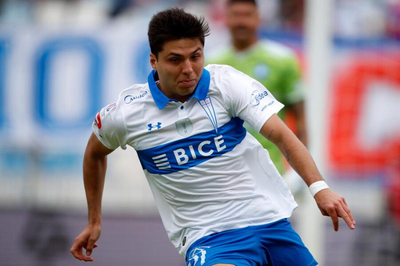 Raimundo Rebolledo podría dejar la UC para partir a Colo Colo. Crédito: Photosport.