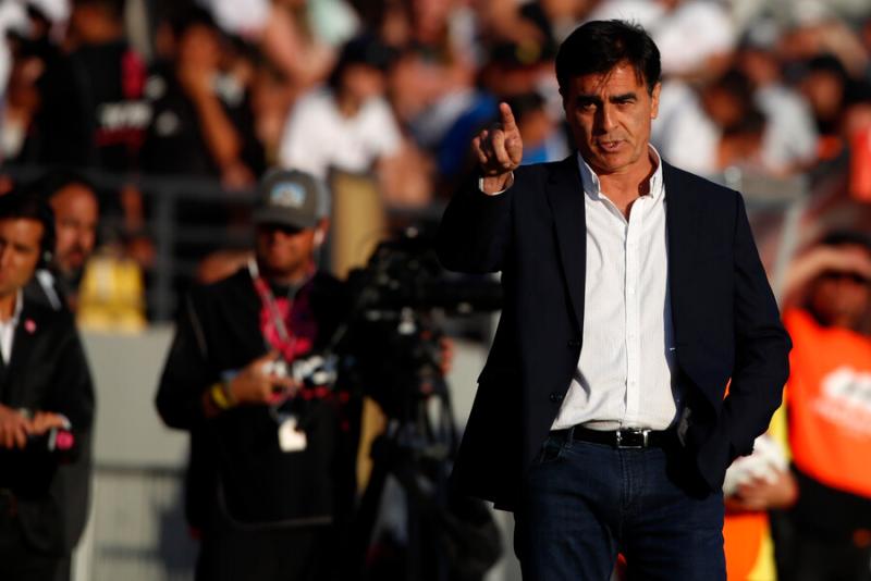 Gustavo Quinteros perdió su tercera corona en Colo Colo. Crédito: Photosport.