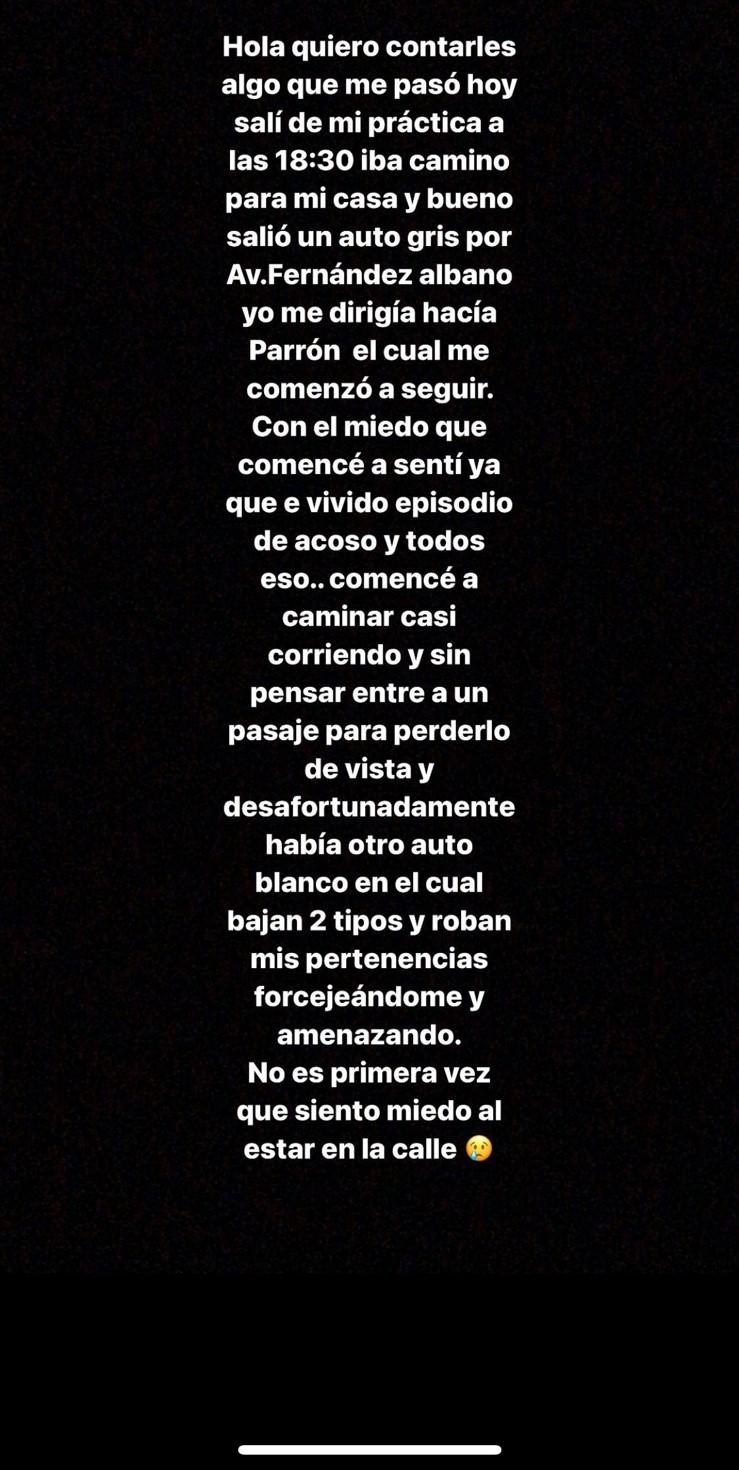 Karen Fuentes, jugadora de la U, hizo público el asalto en sus redes sociales.