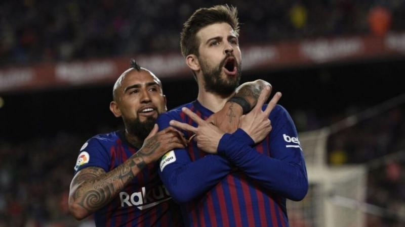 Arturo Vidal descubrió a que marca de relojes se asemeja.