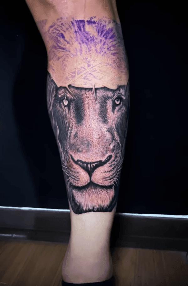 El tatuaje de Yahir Salazar, juvenil de la U. Crédito: @yohn_art