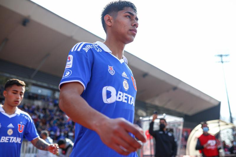 Darío Osorio es el jugador más cotizado del fútbol chileno. Crédito: Agencia Uno.