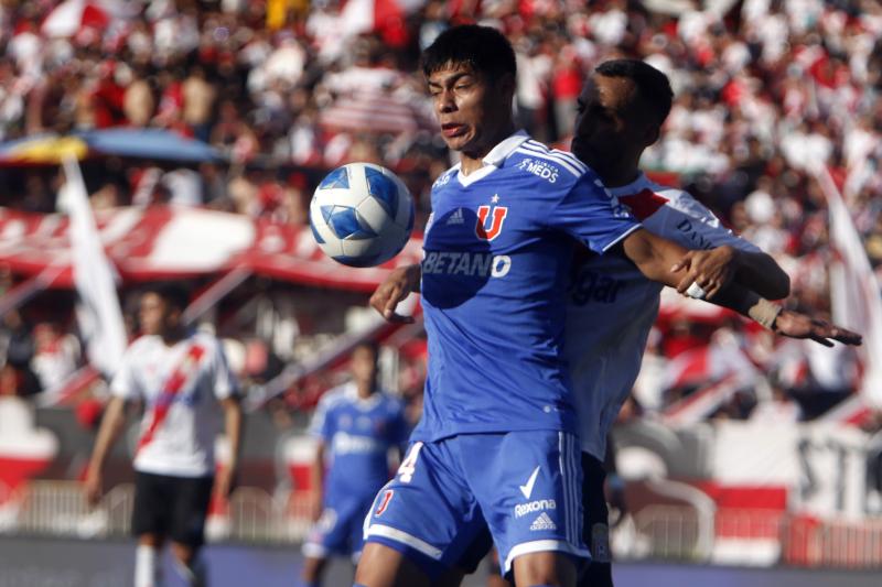 Alcalde de Curicó no quiere contar con hinchas de la U en su ciudad.