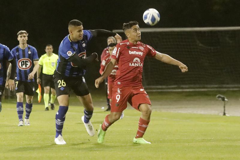 Bastián Roco vive un momento complicado en Huachipato.