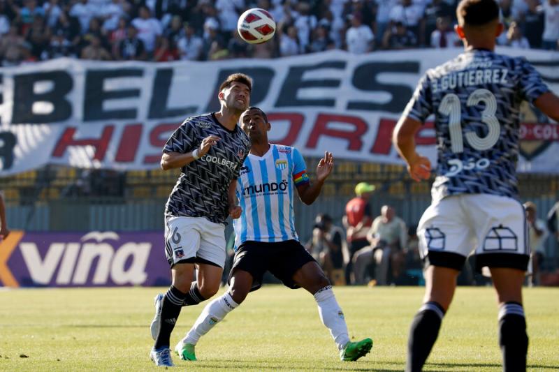 El duelo entre Magallanes y Colo Colo podría ser suspendido por la ANFP. Crédito: Photosport.
