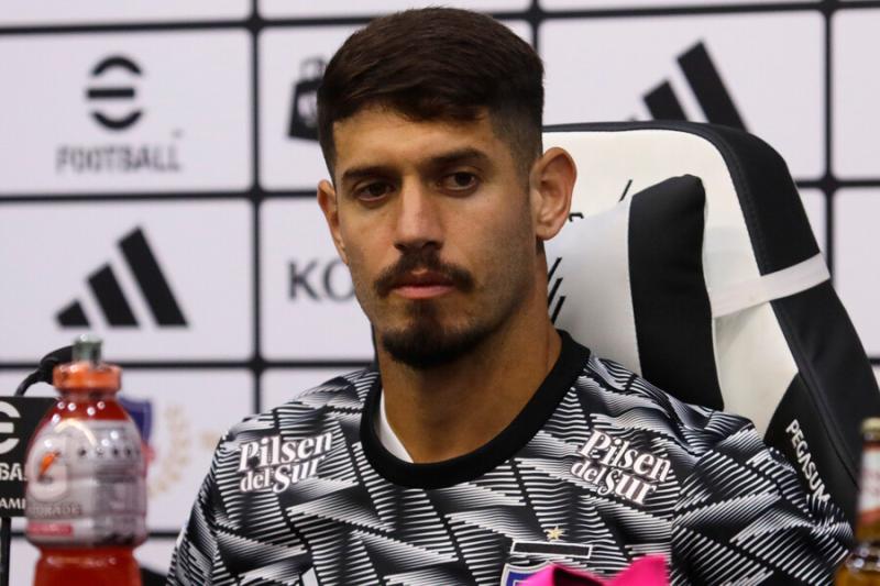 Matías de los Santos podría ser baja en Colo Colo para enfrentar a Everton. Crédito: Photosport.