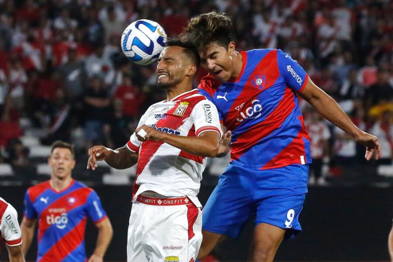 Ronald de la Fuente estuvo cerca de llegar a la U. Crédito: Photosport.