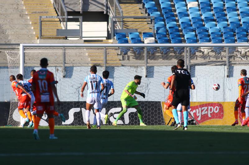 Cobresal anotó el empate transitorio ante Magallanes sobre el final del primer tiempo - Photosport