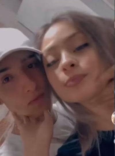 Pailita y su ahora ex novia.