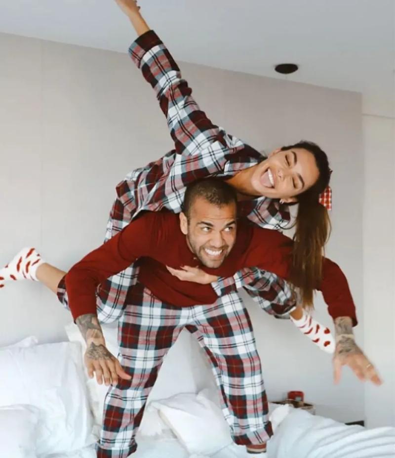 La última foto que Joana Sanz tenía con Dani Alves en sus redes sociales - Instagram