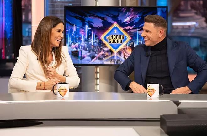 Joaquín junto a su esposa en El Hormiguero - Atresmedia