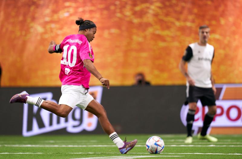 Ronaldinho hizo su debut en la Kings League.