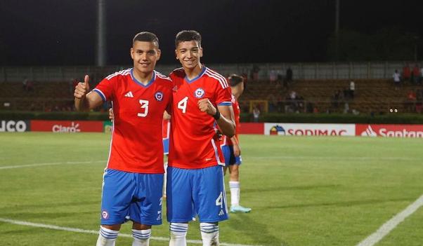 Tomás Avilés da el gran salto y firma su primer contrato profesional en Racing de Avellaneda. (@totoaviles_)