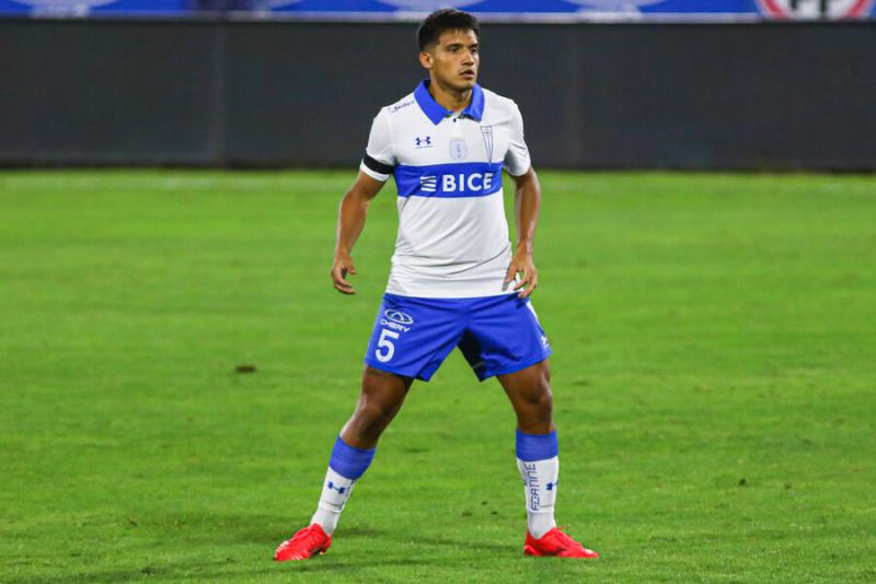 Yamil Asad pasó desapercibido en la UC. Crédito: Agencia Uno.