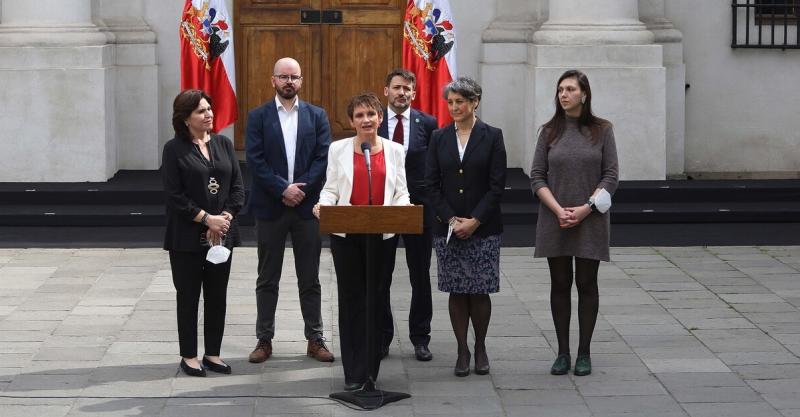 Primer cambio de gabinete del Presidente Boric