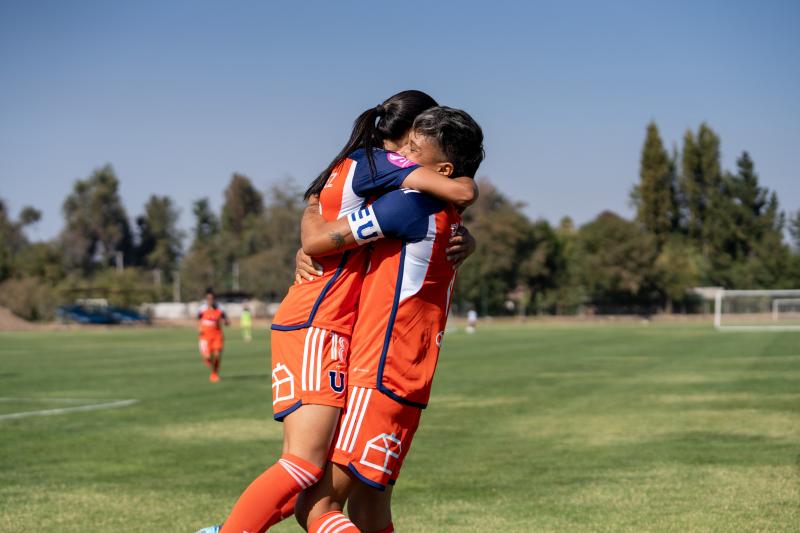 La U debutó en el Campeonato Femenino con una sólida victoria 6 a 0 frente a O'Higgins.