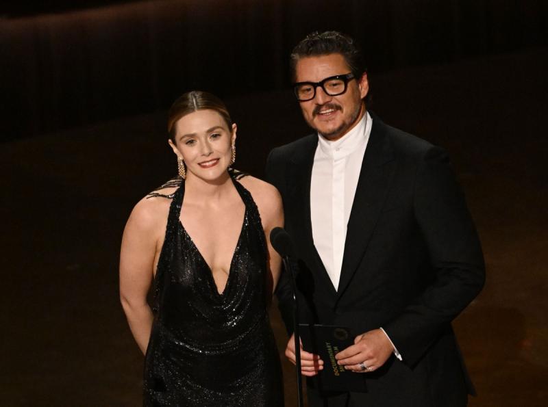 AFP - Pedro Pascal y Elizabeth Olsen