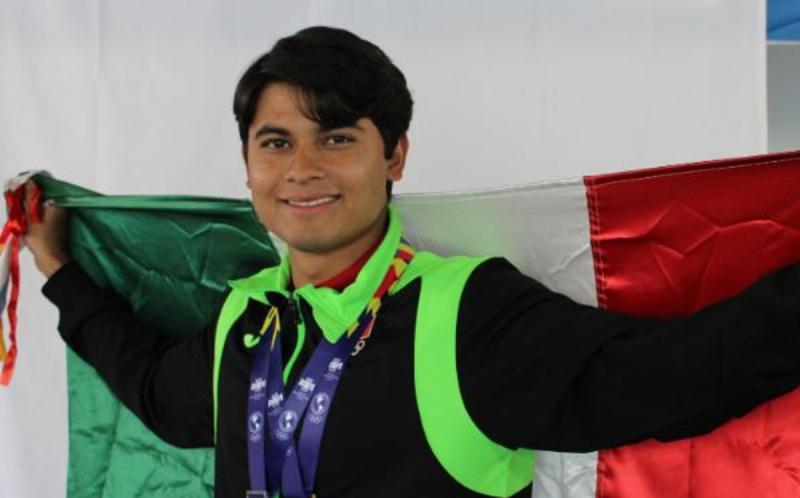 El deporte mexicano llora el fallecimiento de Carlos Vaca. / Foto: Twitter @laaficion