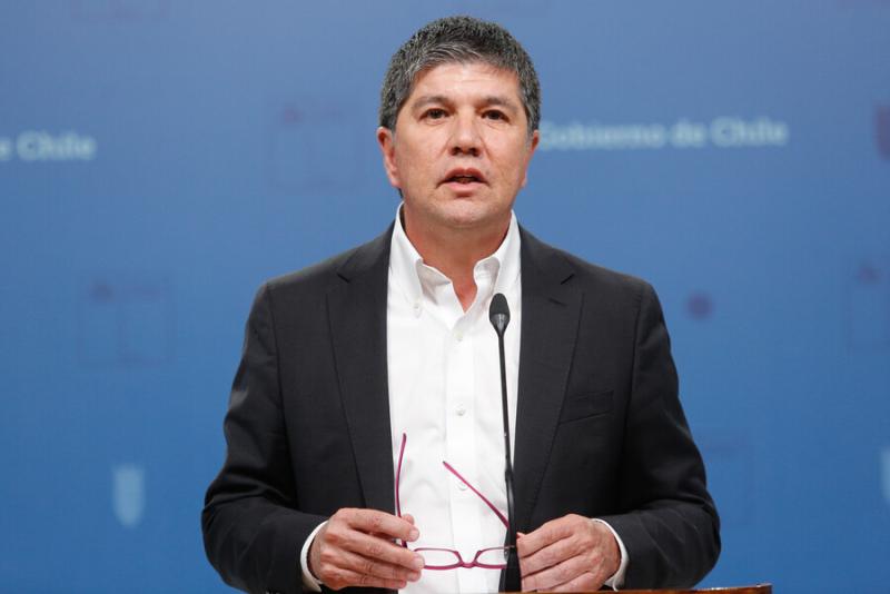 Agencia Uno - Subsecretario del Interior Manuel Monsalve por asalto en el aeropuerto