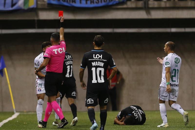 Michael Fuentes y Gonzalo Álvarez fueron expulsados en Audax Italiano ante O'Higgins - Photosport