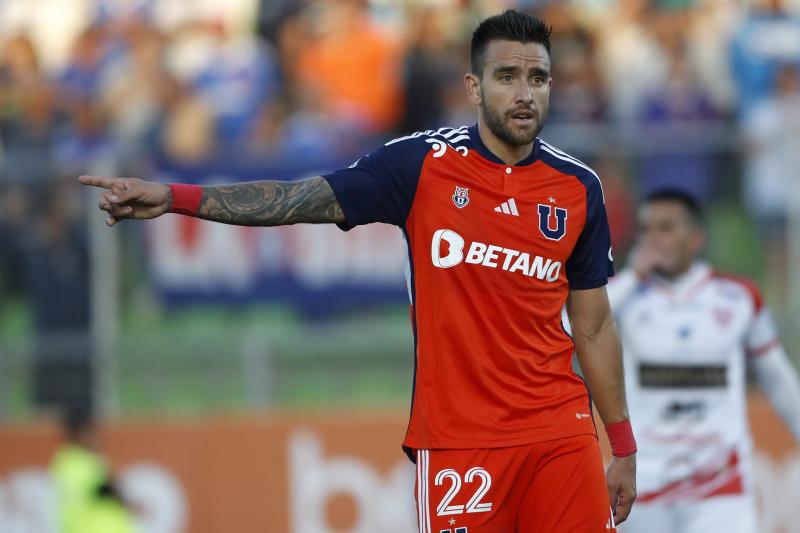Matías Zaldivia descartó ser capitán en la U. (Photosport)