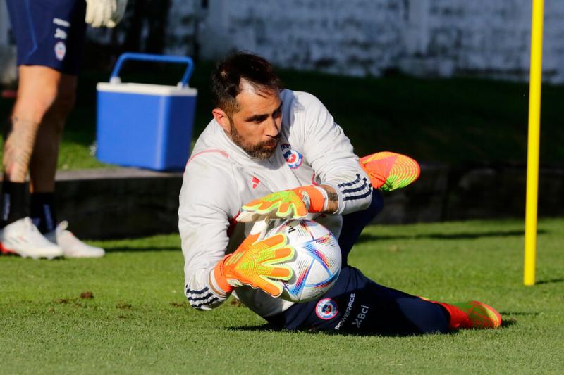 Claudio Bravo fue convocado para el amistoso de la Roja ante Paraguay. Imagen: Photosport.