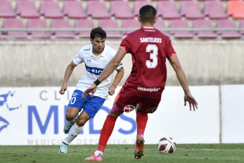 Gonzalo Tapia marcó el segundo tanto de la UC - Photosport