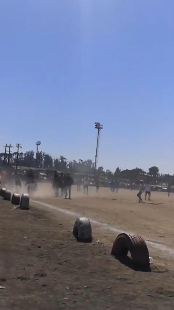 Una brutal pelea se registró en el fútbol amateur de Hualpén. Imagen: Pantallazo.