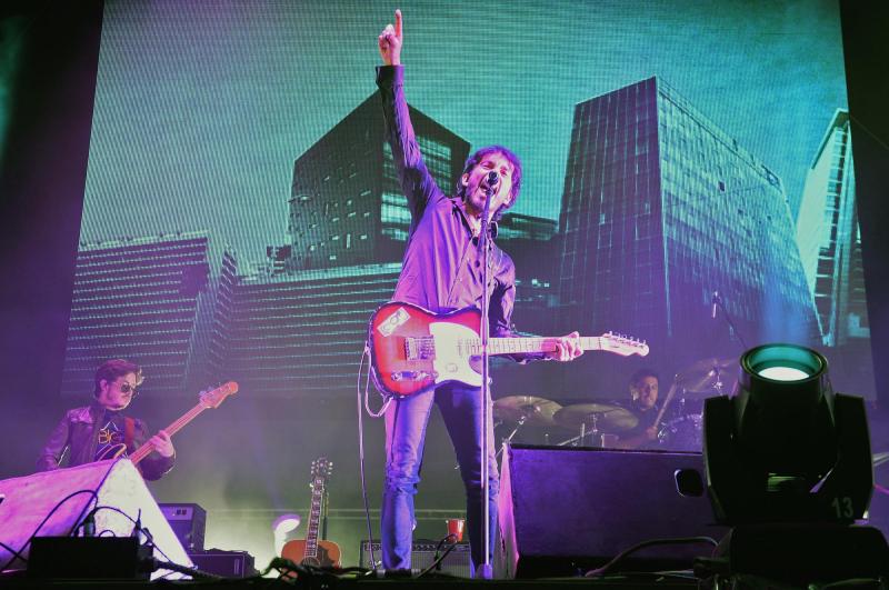 AFP - Álvaro López y Los Bunkers durante un show en Vive Latino, México (2014)