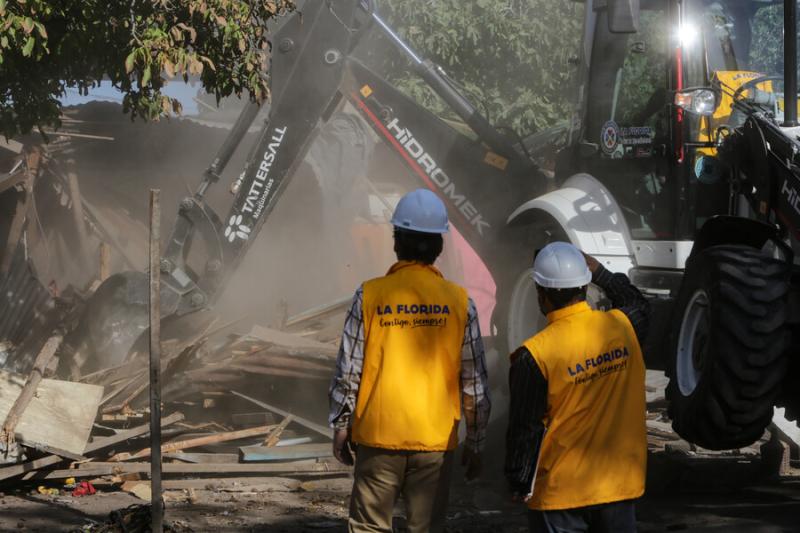 Agencia Uno - Demolición de casa-narco en La Florida