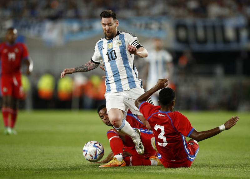 Lionel Messi fue homenajeado con la selección argentina ante Panamá - Reuters