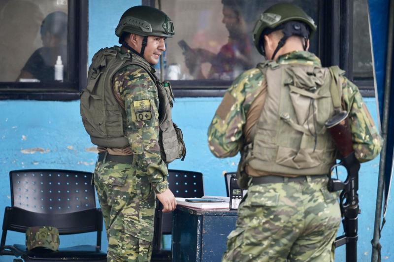 AFP - Guardias de la prisión Guayas 1