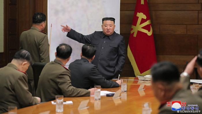 Kim Jong-un amaga con disuasión norcoreana "más ofensiva"