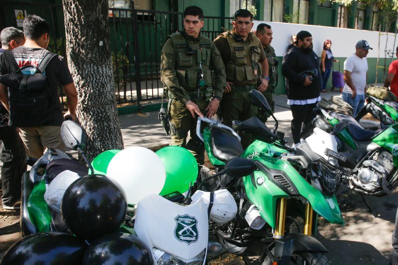 Durante la jornada se han realizado distintos homenajes por la muerte del carabinero Daniel Palma - Agencia UNO