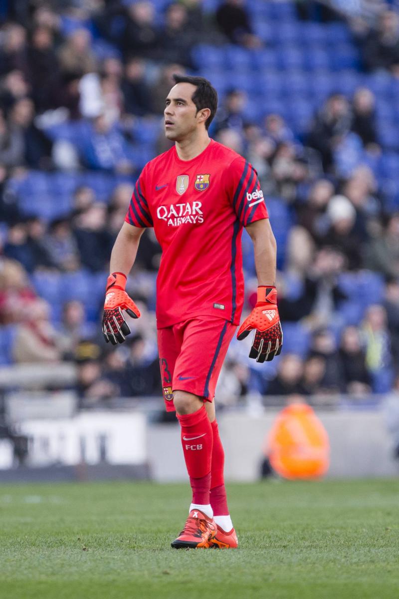 Claudio Bravo en su etapa en el Barcelona.