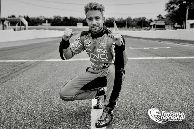 El mundo motor argentino lamenta el fallecimiento del piloto Alex Conci. / Foto: Twitter @prensatn