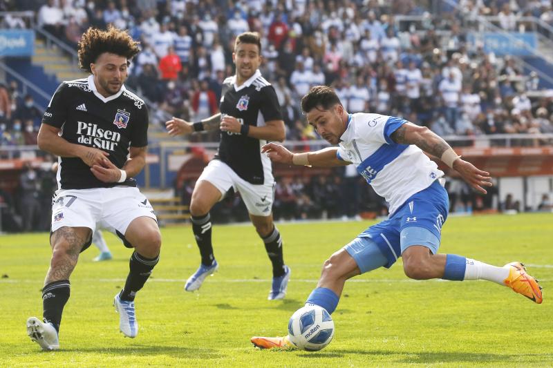 La UC comunicó que no venderá entradas a los hinchas de Colo Colo. / Agencia Uno