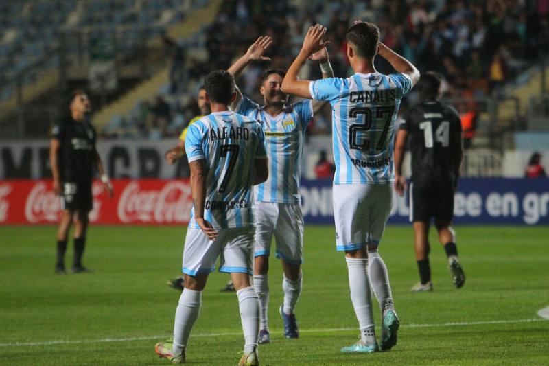 Magallanes empató 2-2 con Botafogo en su estreno por la fase grupal de la Copa Sudamericana 2023. Crédito: Photosport.
