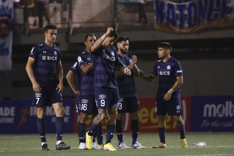 La UC venció con las justas a Deportes Colina en Copa Chile.