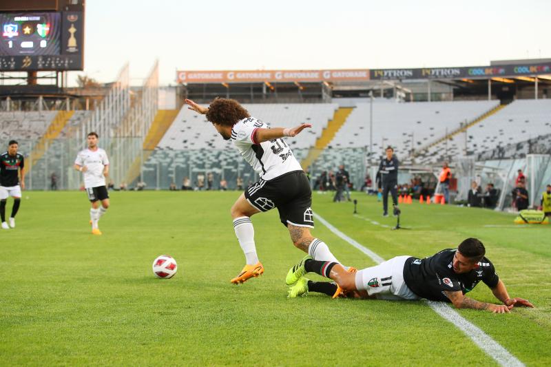 Colo Colo recibió en el estadio Monumental a Palestino.