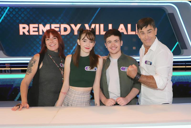 Canal 13 - Remigio Remedy y sus hijos en “¡Qué dice Chile! Prime”