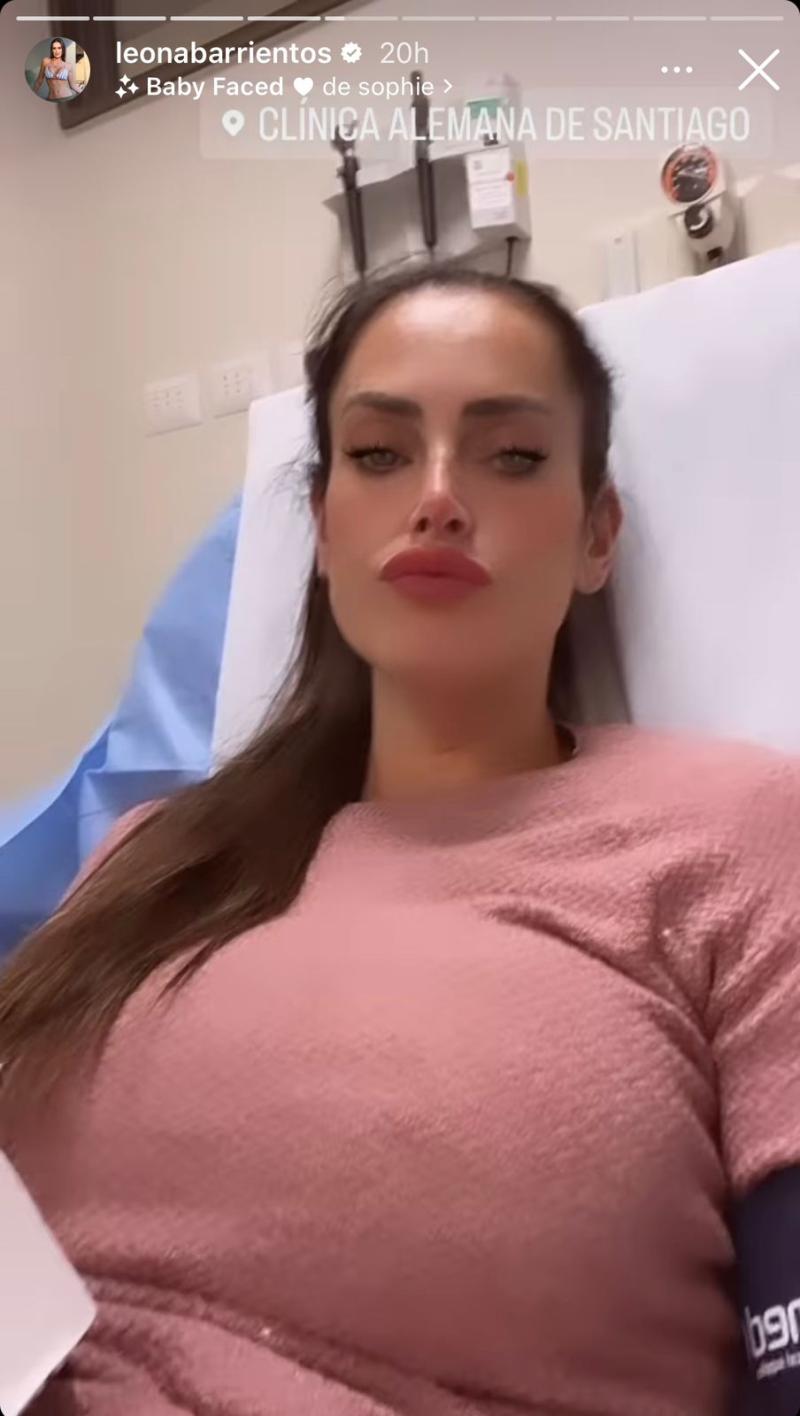 Instagram - Adriana Barrientos en la clínica