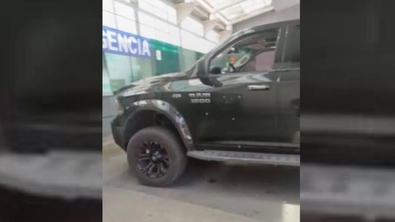 Vehículo con impactos de bala